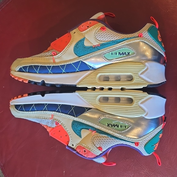 Nike Air Max 90 Mountaineering Sneakers in Trail Team Gold Coastal Blue - Picture 6 of 8